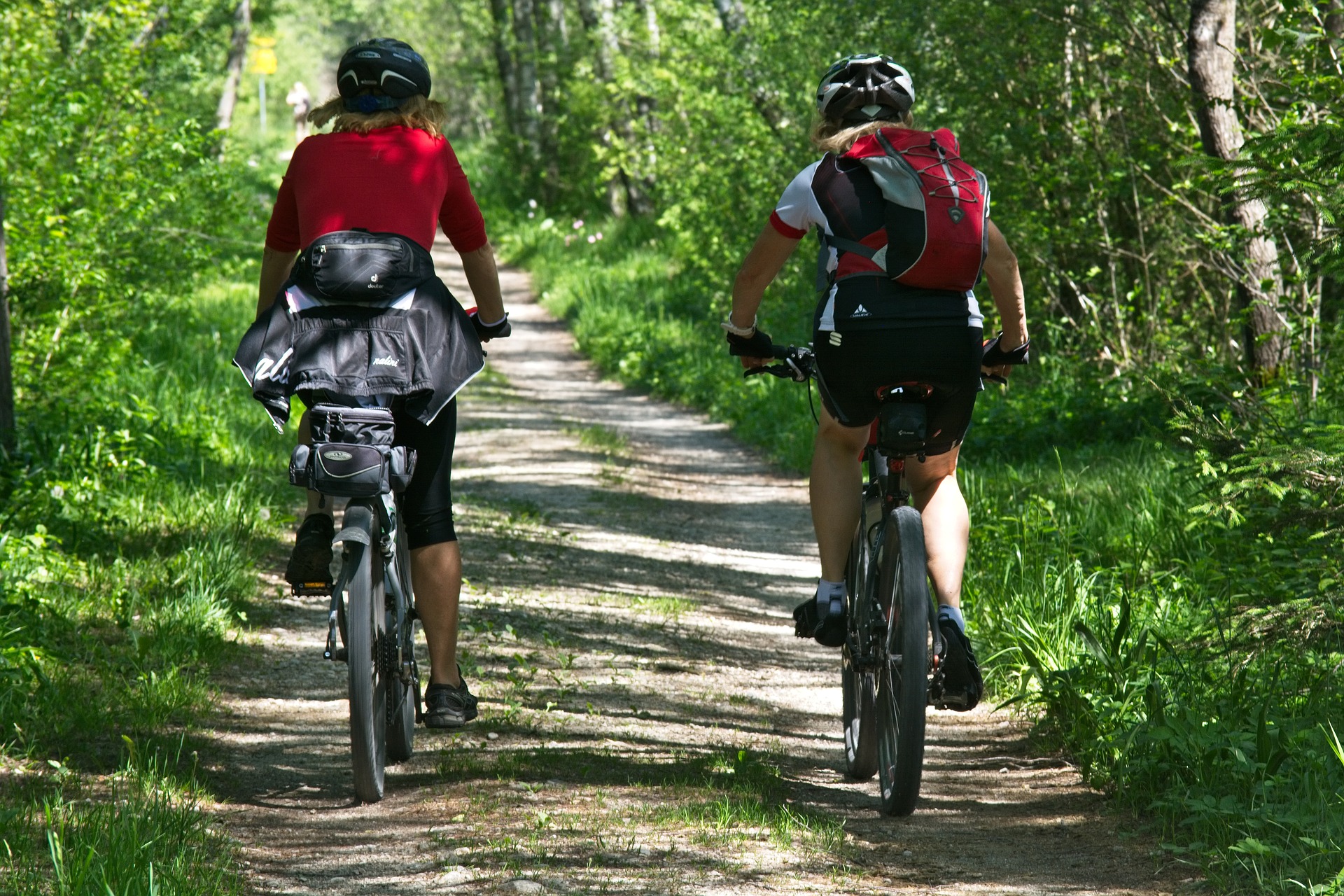 2 Mountain Bikers